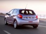 Peugeot 208 5-Door 2012 года